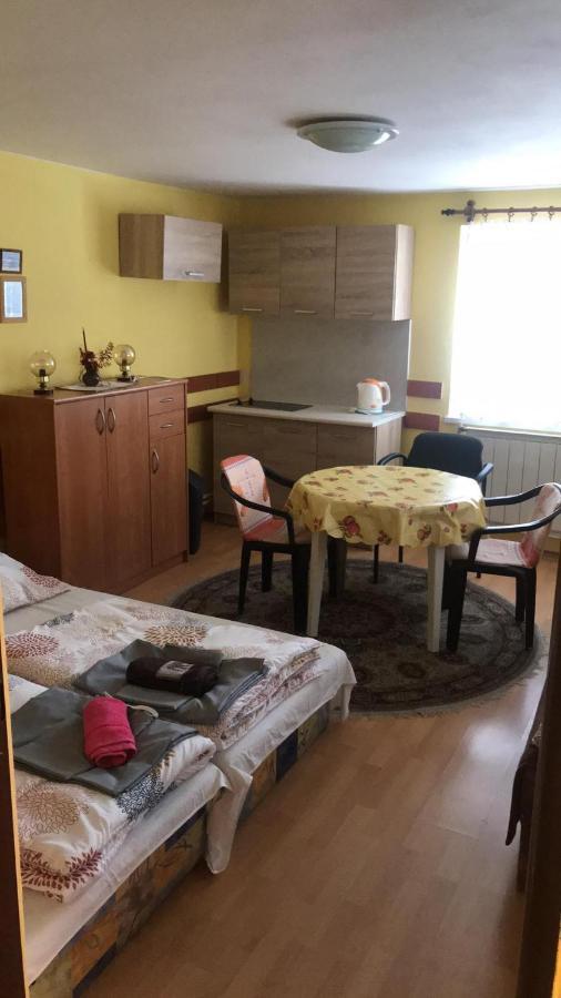 Apartmány Ingrid Bešeňová Exteriér fotografie